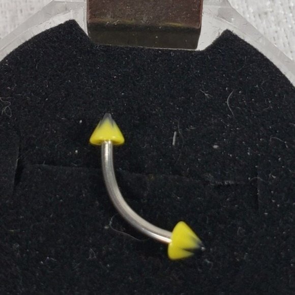 7 New Eyebrow + Lip Curved Barbell Piercing Rings - Picture 8 of 8